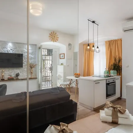 Jojo - Feel The City's Heartbeat سبليت