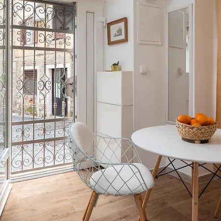 Jojo - Feel The City's Heartbeat Apartman