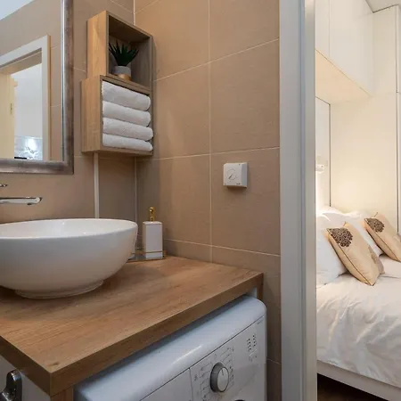 Jojo - Feel The City's Heartbeat * Split